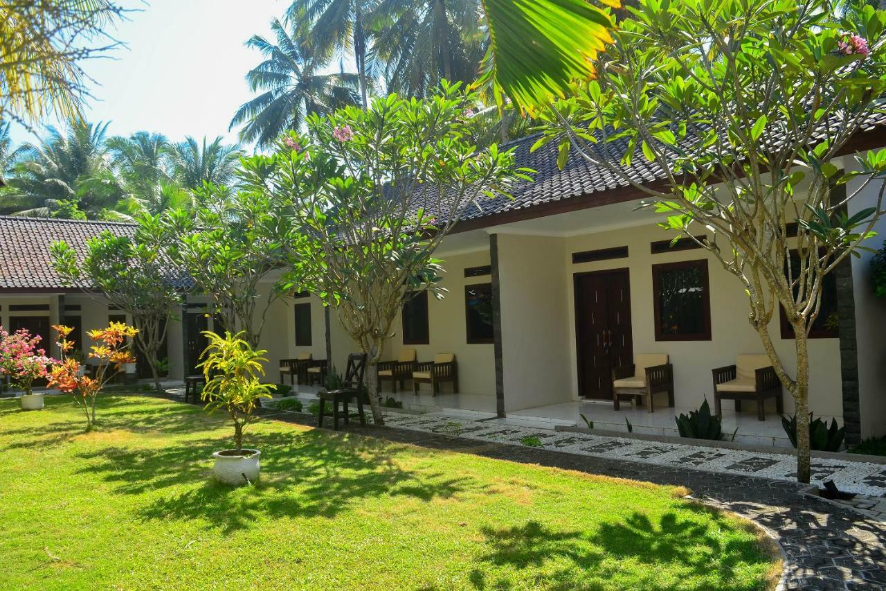 Oyo 816 The So Hotel Cijulang Exterior photo