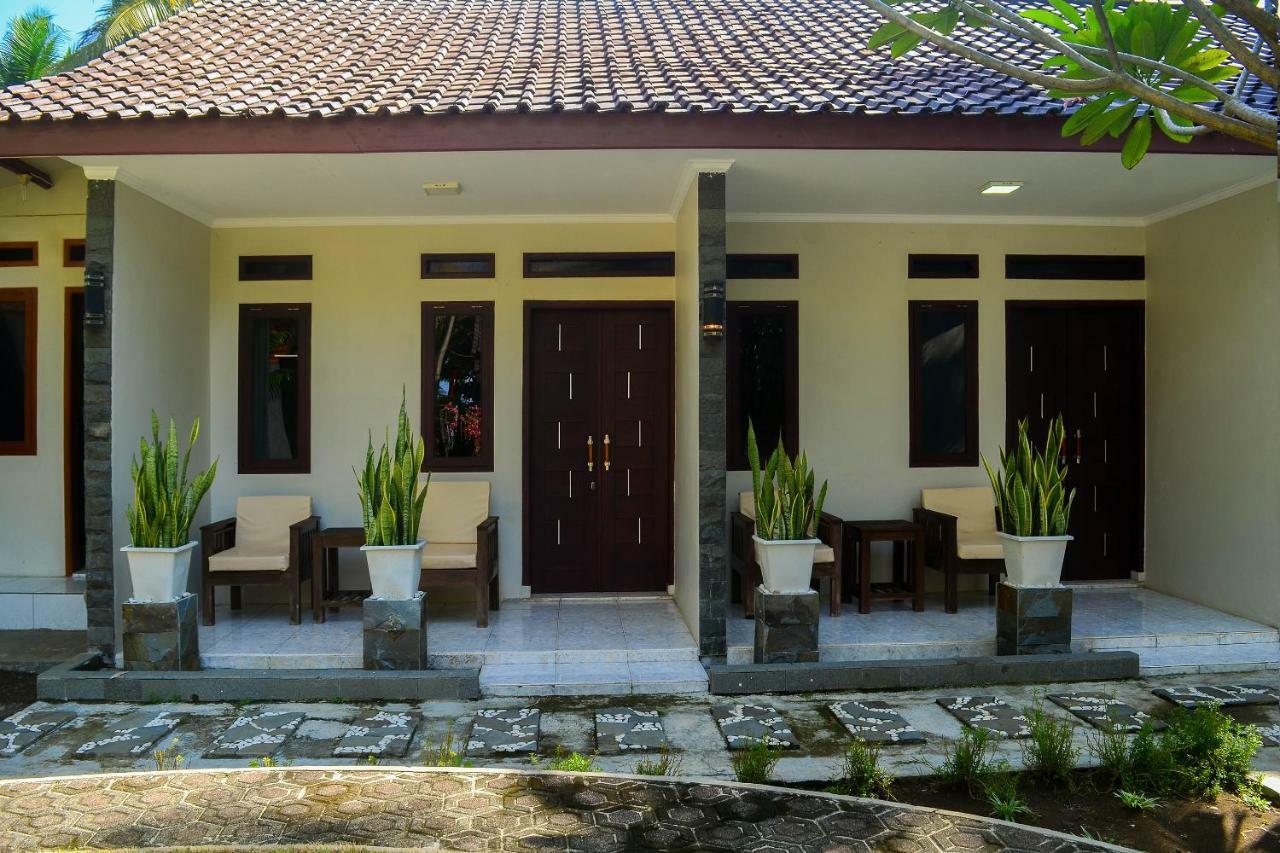 Oyo 816 The So Hotel Cijulang Exterior photo